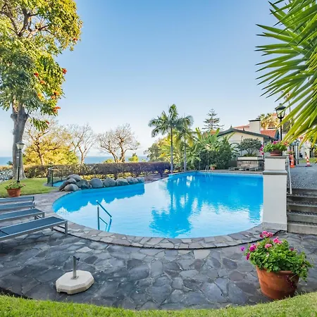 Luxury Oceanfront At Reid'S Gardens Apartment Funchal  Exterior photo