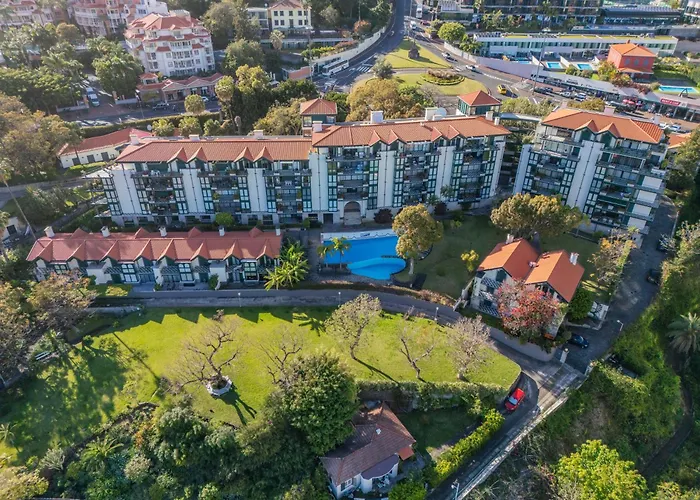 Luxury Oceanfront At Reid\'S Gardens